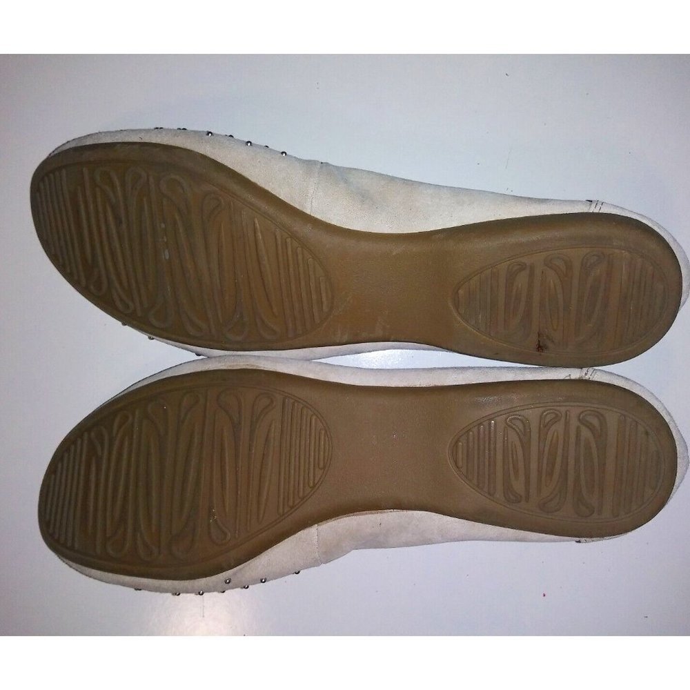 Cynthia Rowley Ballet Flats Sz 8.5 Womens Suede Nude/Beige studs SAND Float bow - Picture 7 of 9